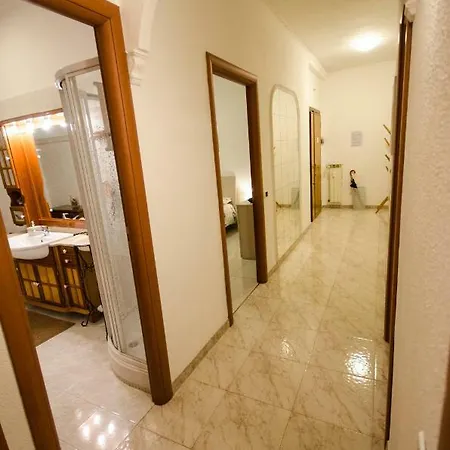 Hello Rose - Intero Apartman *