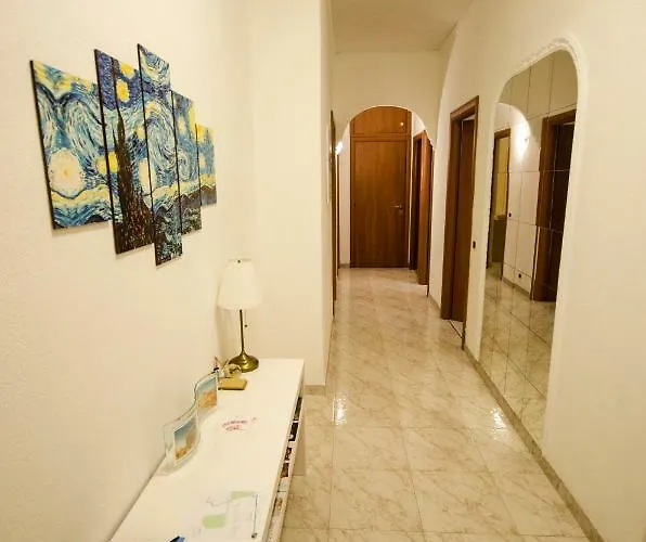 Hello Rose - Intero Rome